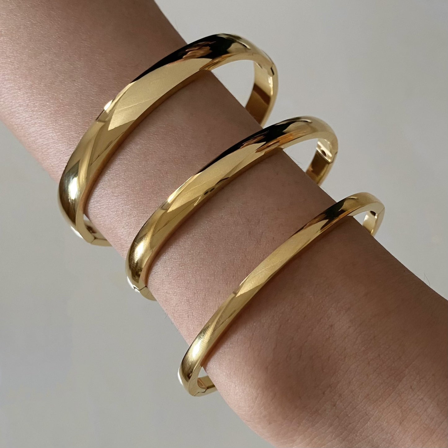 Mila Minimal Gold Bracelet