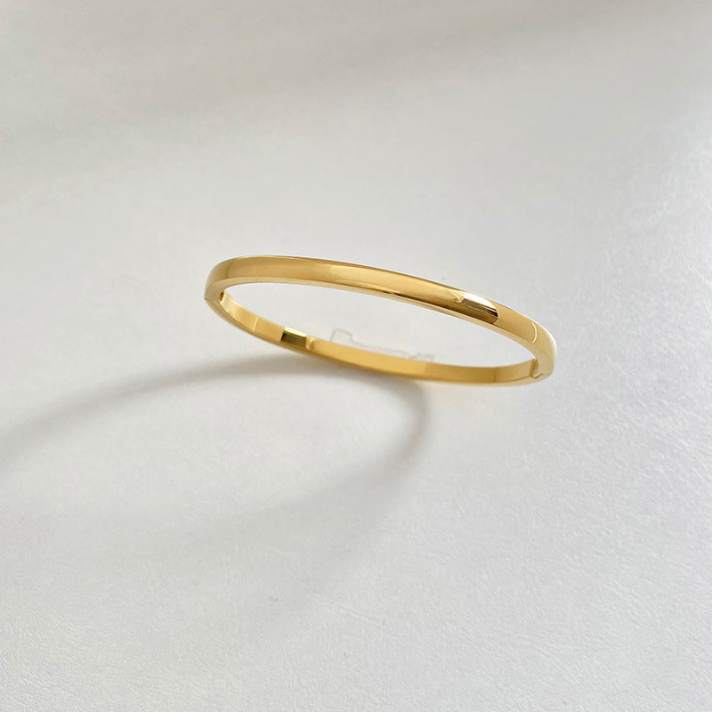 Mila Minimal Gold Bracelet